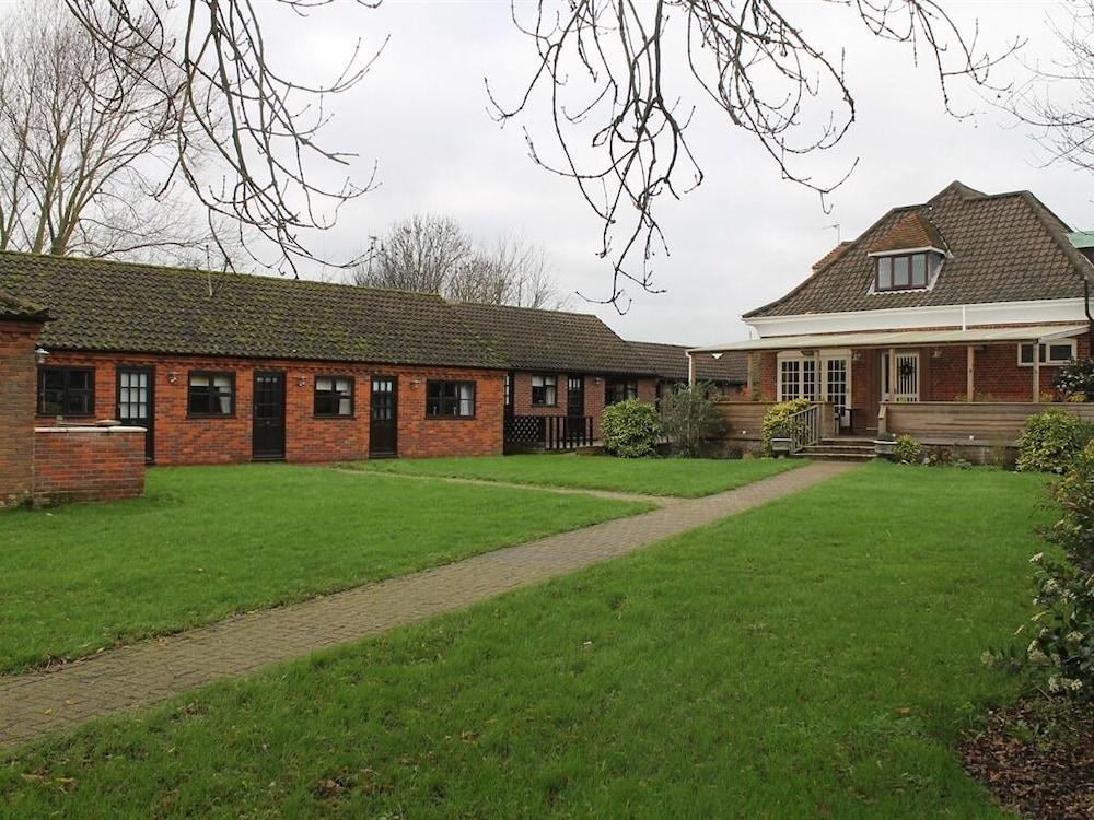 The Swan Motel, Gillingham Beccles Extérieur photo